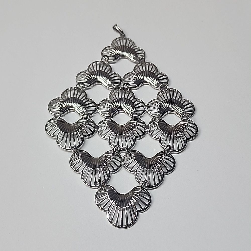 Sarah Coventry Pendant For Necklace Silver Tone